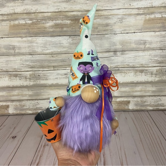 🚫SOLD🚫 Halloween Gnome Handmade Dracula Flannel Cotton Faux Fur Purple Cottage - Picture 10 of 11